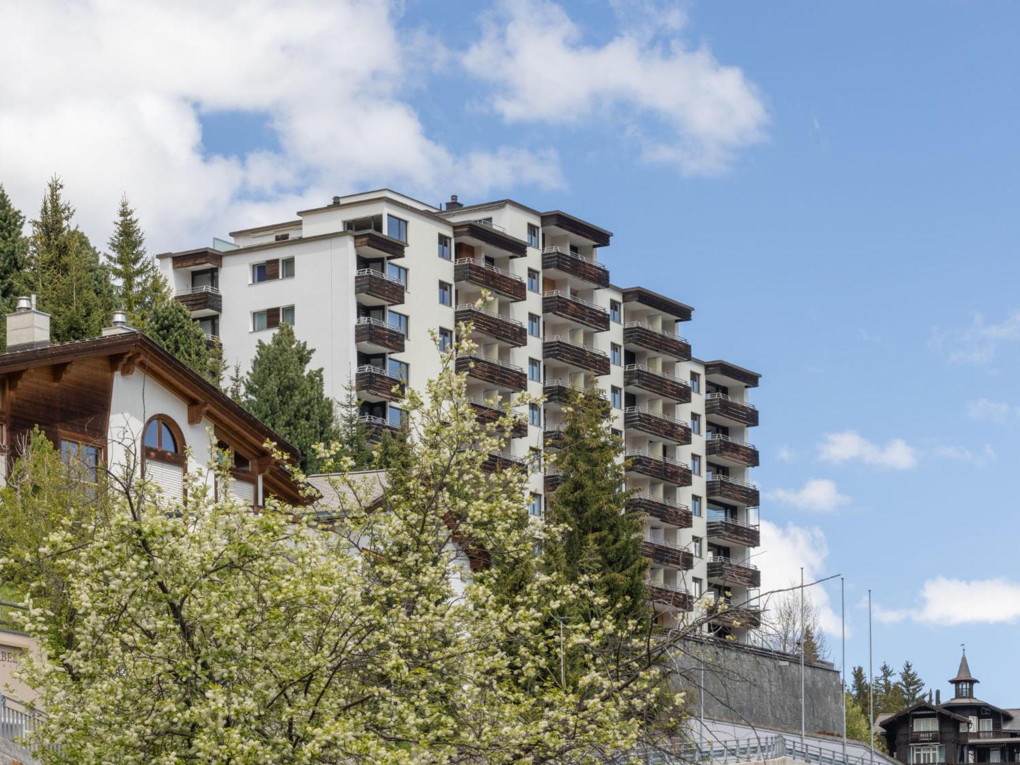 Apartment Guardaval *