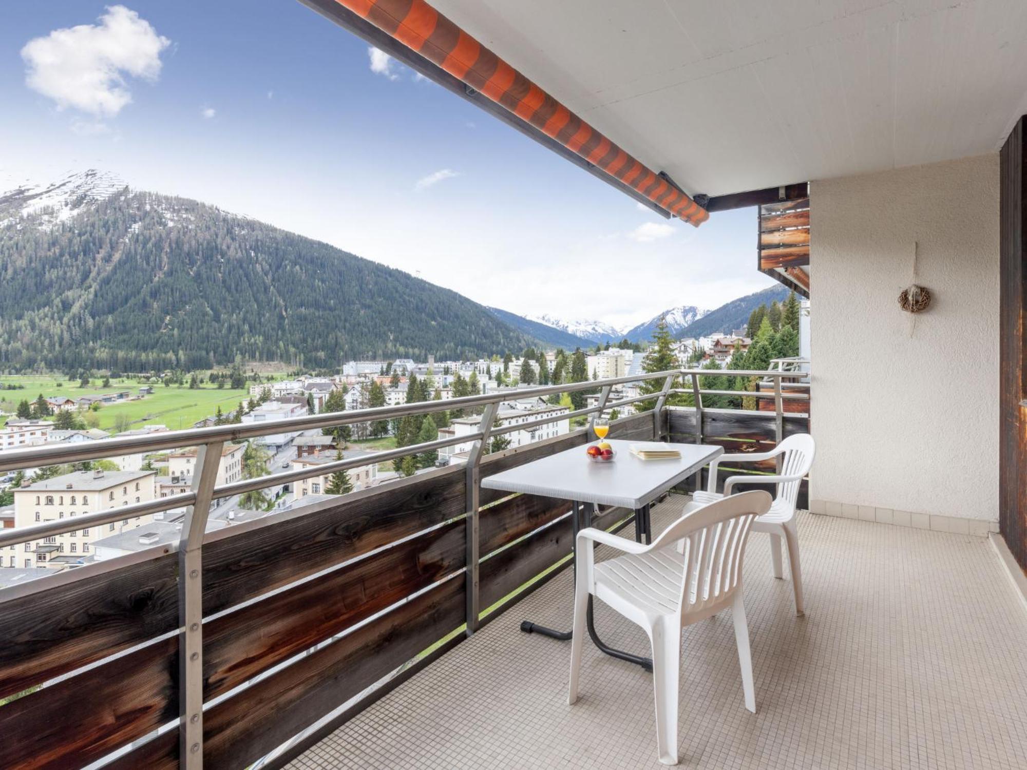 Guardaval Apartment Davos